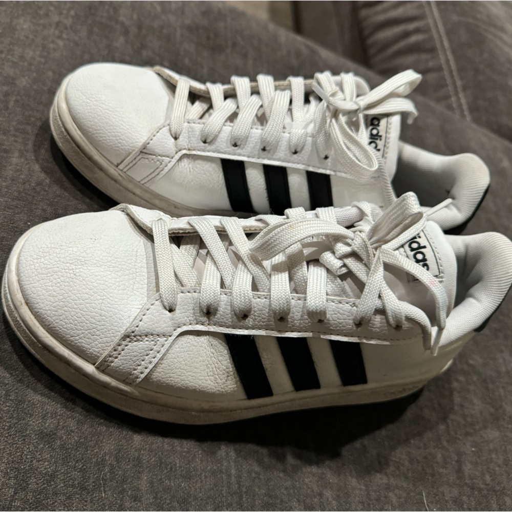 Adidas Grand Court